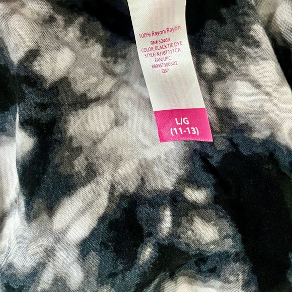 Flowy Tie Dye Tank Top - Picture 4 of 4